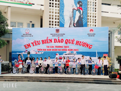 Chương trình "Em yêu biển đảo quê hương"